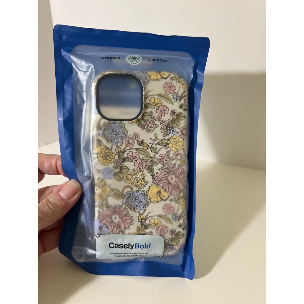 Casely Bold Prairie Blooms Pastel Floral iphone Case NIP Mag Safe